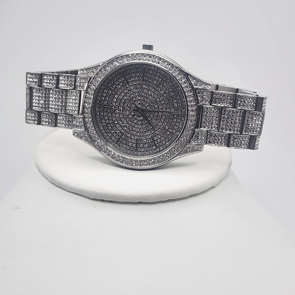 Michael Kors Women's Slim Runway Quartz Watch with Stainless-Steel Strap, Silver - Picture 3 of 6